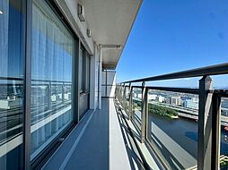 バルコニーに出た時には、頬をなでる優しい風を感じることが出来ます。