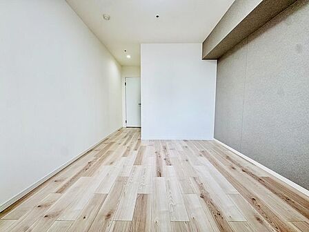 シンプル・イズ・ベストが基本。プレーンな空間を自分好みに。いつまでも快適に暮せる住まいへ。