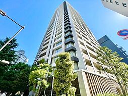 優雅な立ち姿のお住まいは多様なライフスタイルをサポートし、上質な時間をお過ごしいただけます。