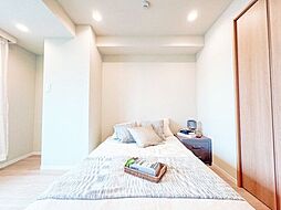 過ぎ行く時間をゆったりと感じることができる落ち着いたお部屋。静かな環境でリラックスタイムを。