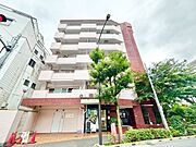 優雅な立ち姿のお住まいは多様なライフスタイルをサポートし、上質な時間をお過ごしいただけます。