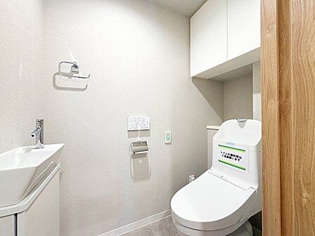毎日使う場所だからこそ、使い勝手を考慮しました。白を基調に、飽きのこない空間に。