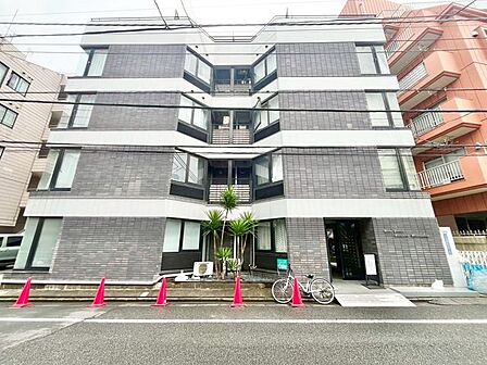 時代と共に変わりゆく街並みと、住む人の変わらない思いを融合。いつまでも誇りに思える住まいへ。