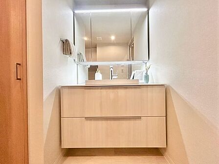 一日の始まりと終わりを心地よく演出してくれる、多彩な機能が備えられたパウダールーム。
