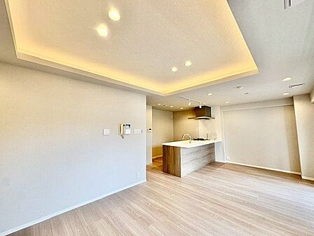 会話が弾むリビング、料理が愉しくなるキッチン。家は、ただ生活する場ではなく、暮らしを愉しく、快適に。