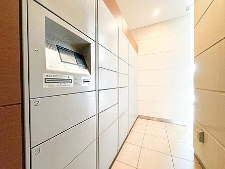 荷物をスムーズに受け取ることができる宅配ボックス。