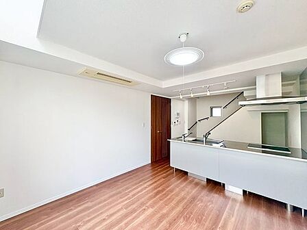 お気に入りのインテリアを加え、ゆとりある心地よい空間を演出してみませんか?