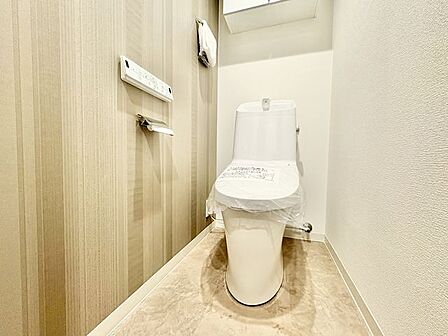 毎日使う場所だからこそ、使い勝手を考慮しました。白を基調に、飽きのこない空間は質感豊かな仕上がりに。
