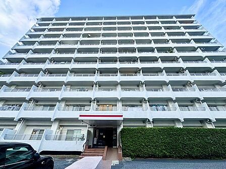 時を重ねるほど魅力を増すヴィンテージマンション。永く大切に住まわれてきた風格があります。