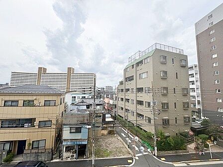 さまざまな表情の景色を眺めながら、くつろぎのひと時をお過ごし頂けます。