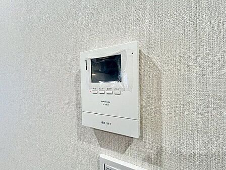 「見える安心」をカタチにしました。誰が来てもわかる様にモニター付きインターホンを設置。