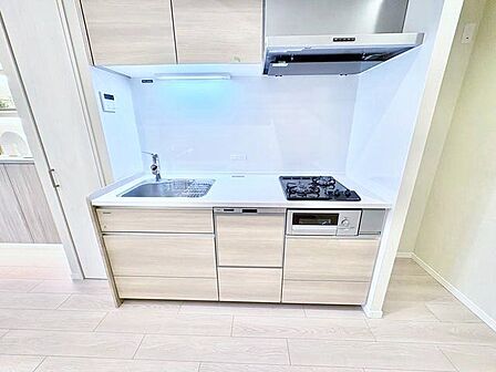 すっきりと美しいキッチンで効率よくお料理。