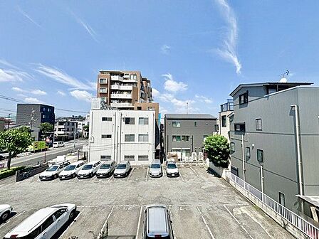 さまざまな表情の景色を眺めながら、くつろぎのひと時をお過ごし頂けます。