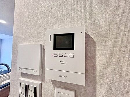 「見える安心」をカタチにしました。誰が来てもわかる様にモニター付きインターホンを設置。