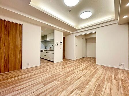洗練されたデザインと機能性が織りなすこだわりの住空間。ゆったりとした時間をお過ごしください。