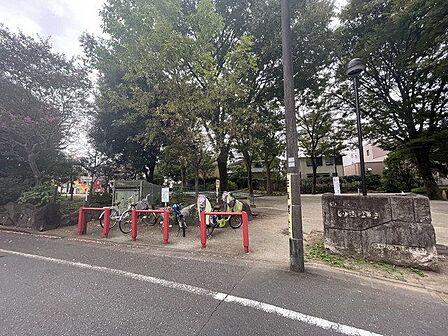 杉並区立和田公園 850m