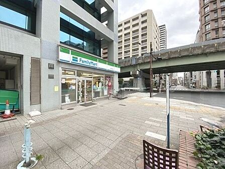 ファミリーマート中央明石町店 350m