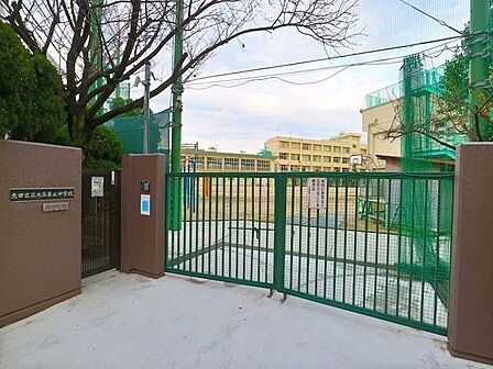 大田区立大森第二中学校 1100m