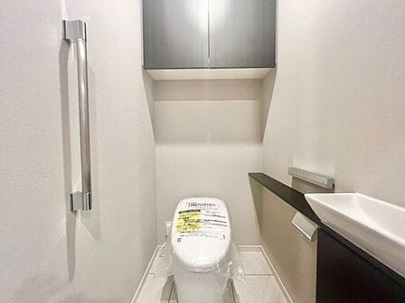 美しく高級感あふれるトイレ。上質で心地よいプライベート空間へ。