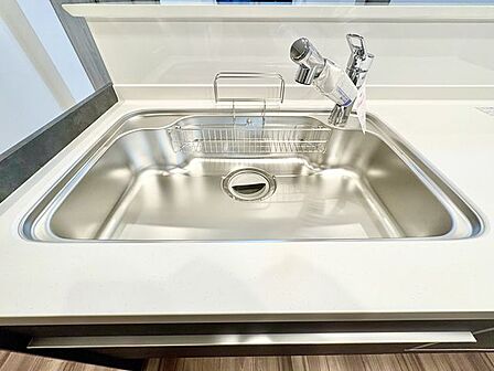 おいしい水を毎日飲める浄水器一体型シャワー水栓をご用意。
