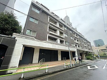 流行に左右されず、将来にわたって価値が継続する「上質」な佇まい。