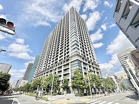 住む人がいつまでも心地良さを感じ続けられる多様な住空間を創造します。