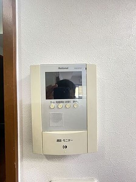 「見える安心」をカタチにしました。誰が来てもわかる様にモニター付きインターホンを設置。