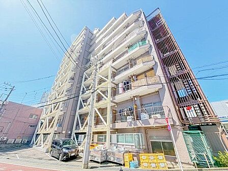 住む人がいつまでも心地良さを感じ続けられる多様な住空間を創造します。