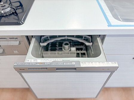 食洗機付で手間なく綺麗に。食後はゆったり過ごせます。