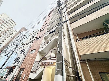 時の流れと共に魅力が深まった外観は、やすらぎ感と上質感を演出します。