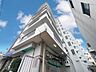 外観：住む人がいつまでも心地良さを感じ続けられる多様な住空間を創造します。 （空の加工を生成AIで行っています。）
