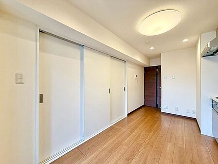 落ち着いた雰囲気に包まれて、ゆったりとしたひとときを過ごせます。(リフォーム前)