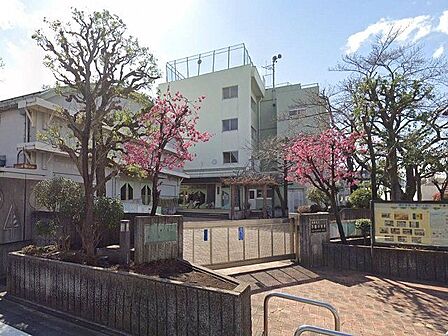 目黒区立不動小学校 180m