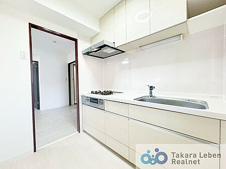 スムーズに無駄なく作業でき、お手入れも簡単な毎日を楽しくするキッチンです。