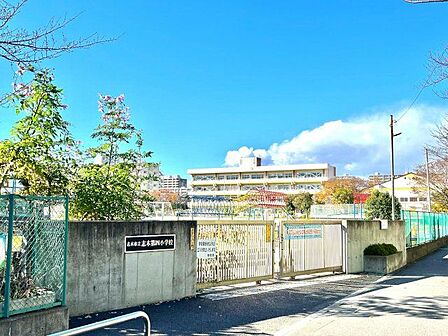 志木市立志木第四小学校 徒歩6分。 430m