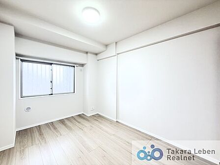 約6.0帖の洋室です。