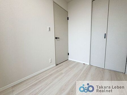 約4.0帖の洋室です。