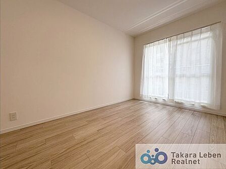 約6.6帖の洋室です。