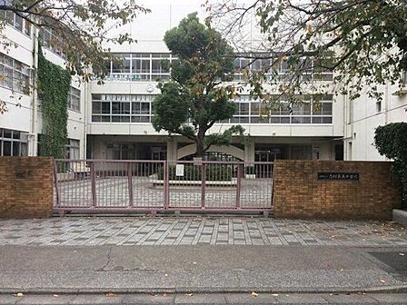 板橋区立志村第五中学校 徒歩7分。 51m
