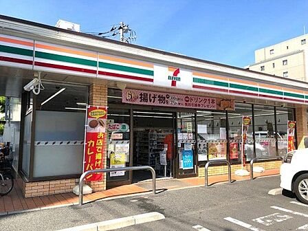セブンイレブン川口原町店 徒歩3分。 240m