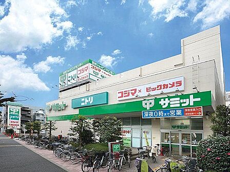 志村ショッピングセンター 徒歩20分。 1550m