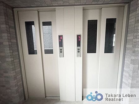 お買い物でたくさんの荷物を持っている時や、仕事でクタクタに疲れている時など、階段で1段ずつ上がるのは大変。そんな時にも便利なエレベーター付きの物件です。