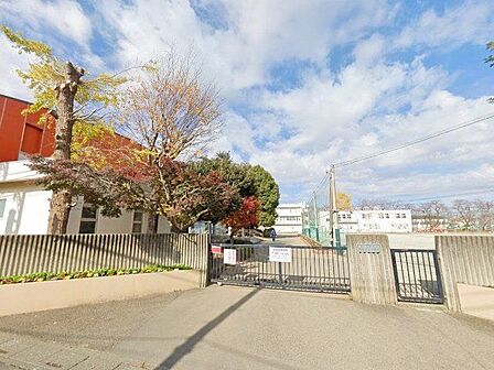 さいたま市立与野西北小学校 徒歩17分。 1290m