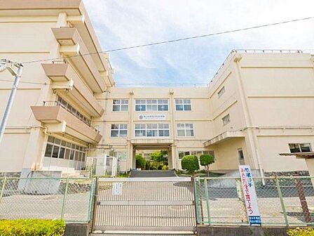 さいたま市立本太中学校 徒歩5分。 400m