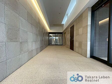 メールボックスコーナー。共用部が清潔に保たれていると、マンション全体の品格が上がりますね。