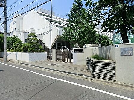 板橋区立志村第四中学校 徒歩10分。 800m
