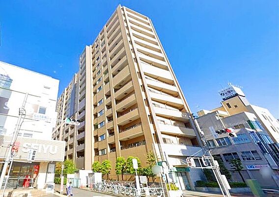 閑静な住宅街に...