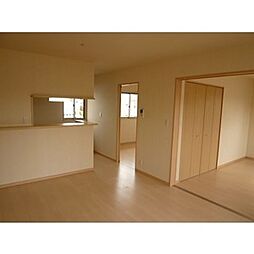 ツインパル阿恵II 202 2階2LDKのリビング/ダイニング