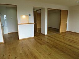 リファレンス空港東 603 6階3LDKのリビング/ダイニング