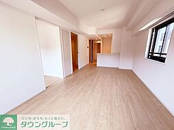 リーフシティ市川　ザ・レジデンス 7階1SLDKのリビング/ダイニング